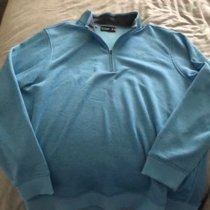 Men’s Under Armour Sweatshirt.